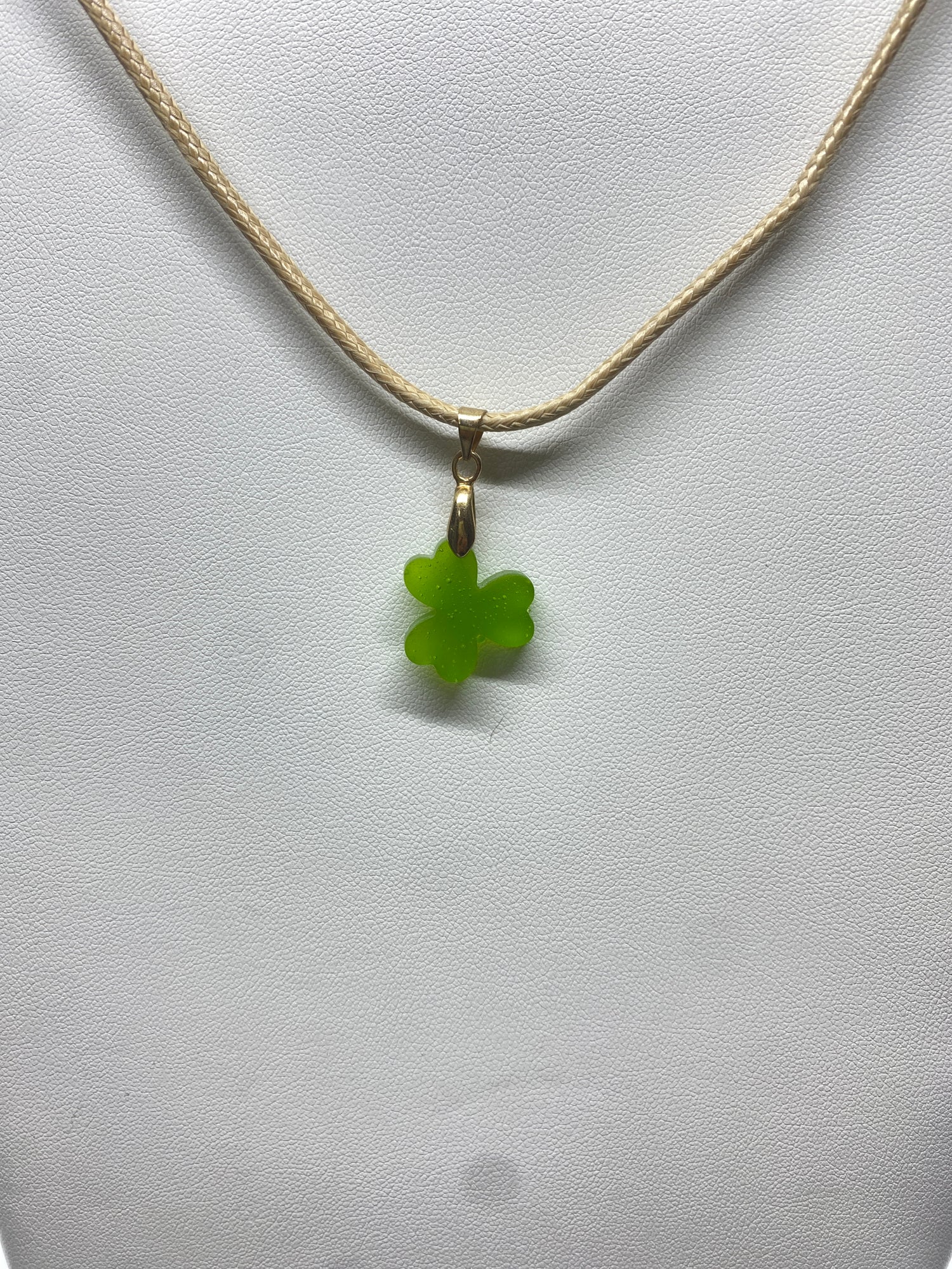 Collier EDEN