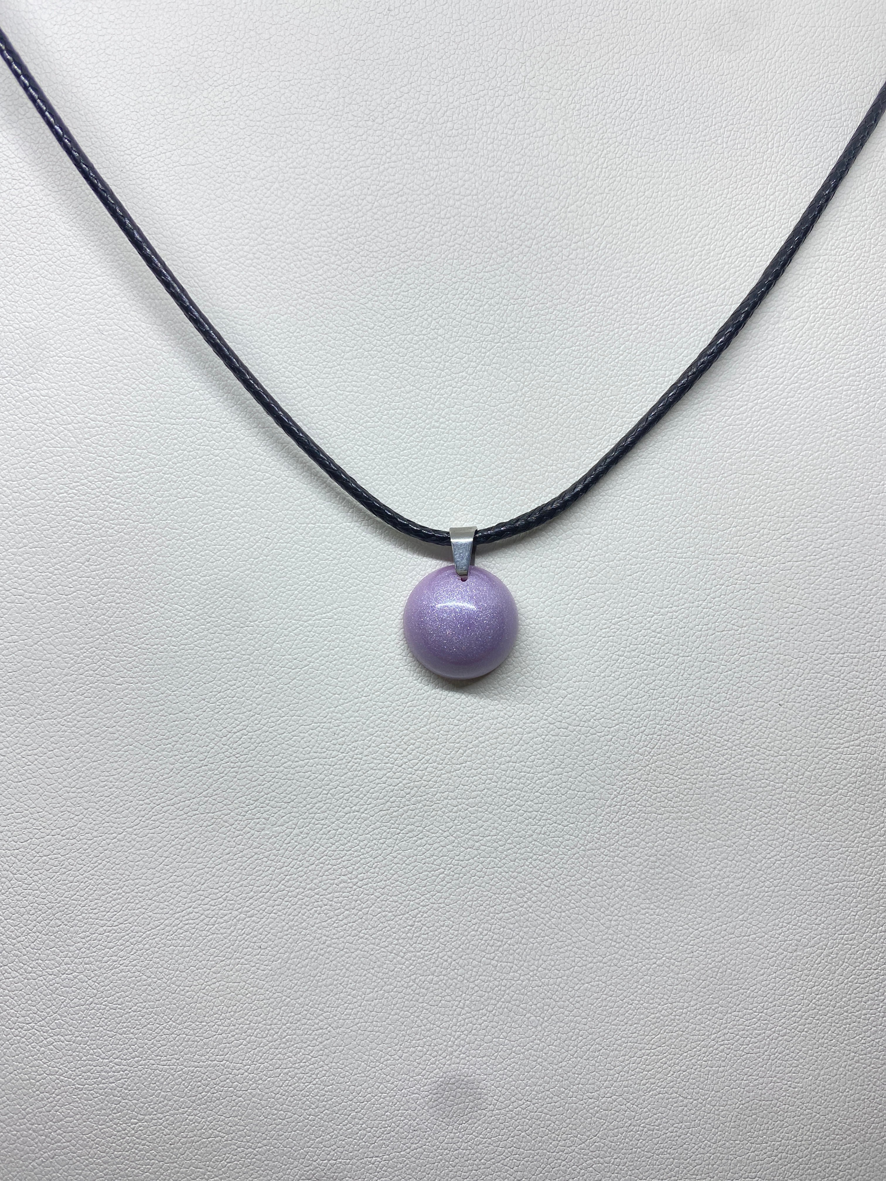 Collier JUNE